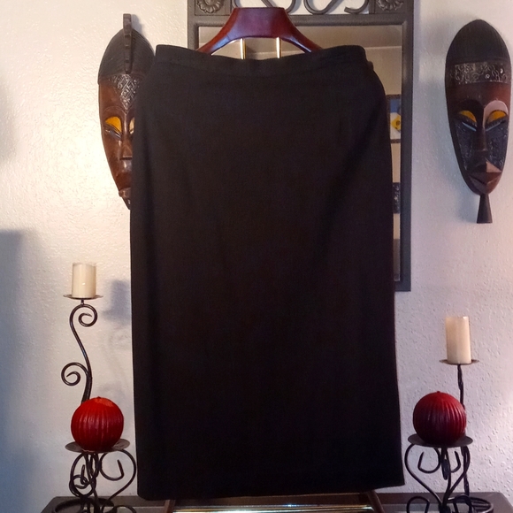 Black Wool Tweed # 2 Pencil Skirt with a Split down the back! Classy and sexy - Picture 3 of 5